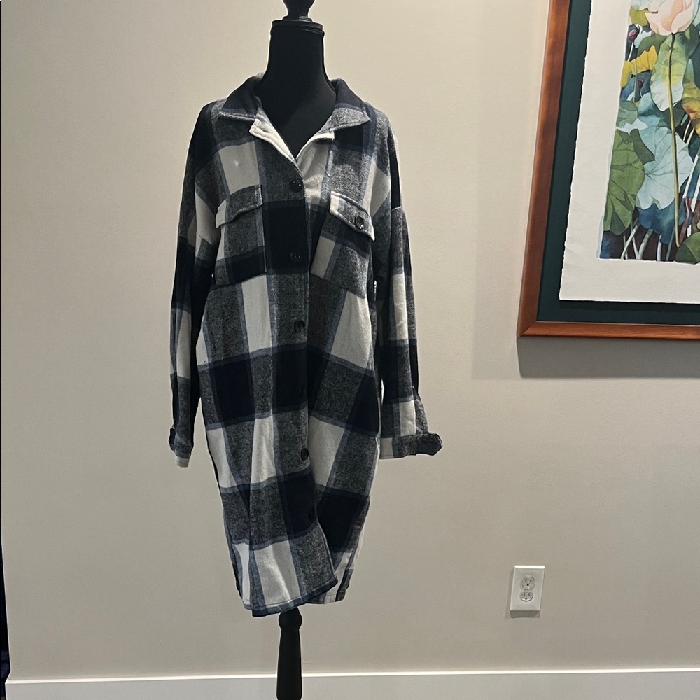 Kirundo Women's Large Blue and Gray Button Down Flannel Shirt / DUSTER
